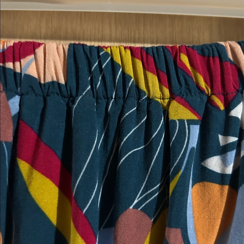 ANDREE BY UNIT Multicolor Abstract Strapless Romper - Picture 4 of 5